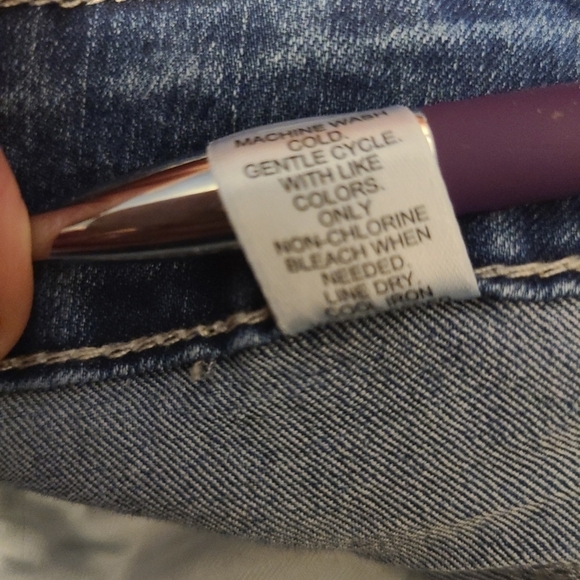 Cato Est. 1946 Denim 5 Pocket Embroidered Around‎ Hem Frayed SZ 16 - Picture 2 of 5